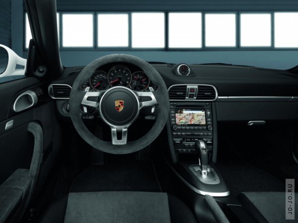 Porsche 911 GTS   