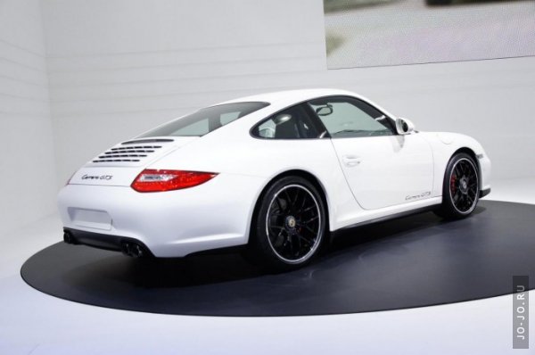 Porsche 911 GTS   