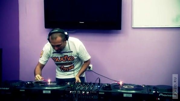 DJ  VIDEO & AUDIO LIVE-DRUM & BASS 2010 MIX