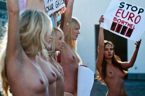 FEMEN    