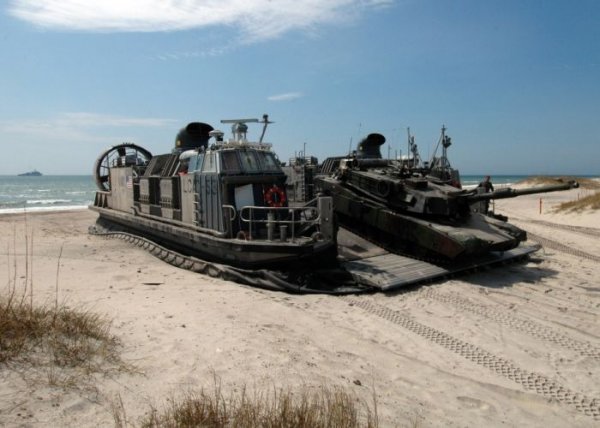   LCAC