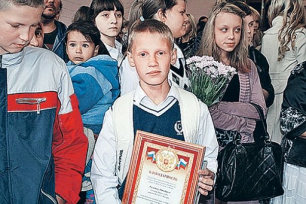 Школьники спасли девушку от преступников и вернули ей 980 тыс рублей!