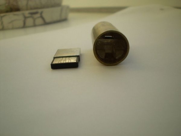  USB-  