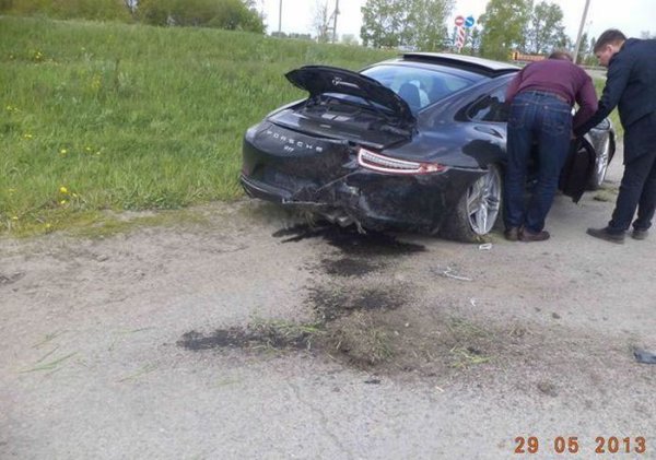 Неудачный тест-драйв заряженного Porsche 911 Carrera S за 5,5 млн рублей