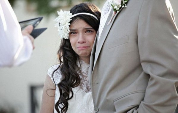 Трогательная история "свадьбы" 11-летней девочки