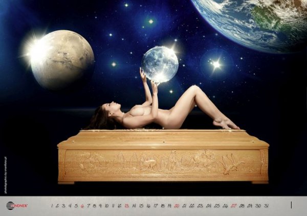 Эротический календарь от компании LINDNER