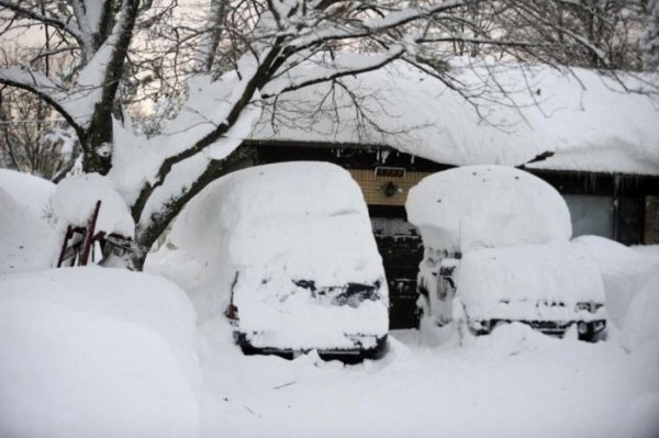 Из-за сильнейшего снегопада в США погибло 8 человек