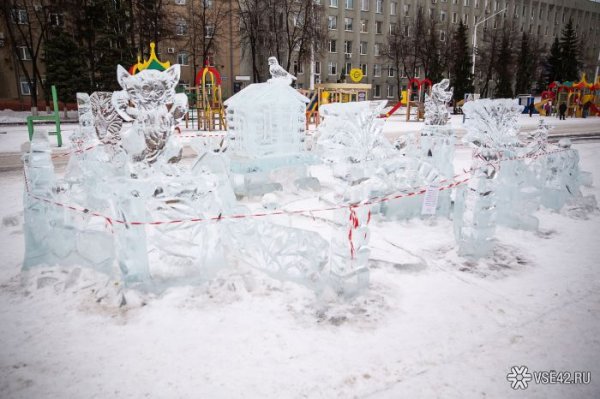 Из-за аномально теплой погоды в Кемерово закрыли ледовый городок