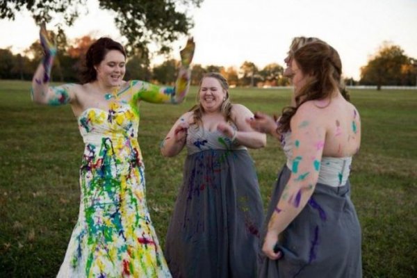 Девушка избавилась от депрессии, испортив свадебное платье