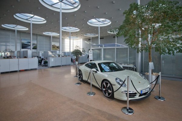 Фоторепортаж с лейпцигского завода Porsche