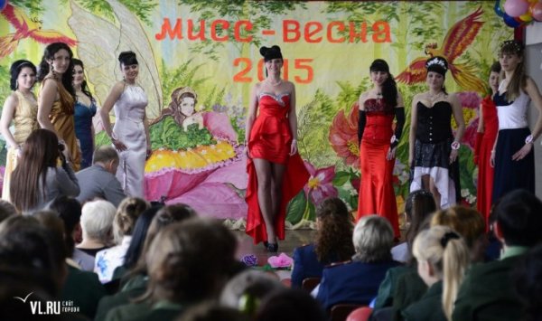 В женской колонии Приморского края выбрали «Мисс Весну – 2015»