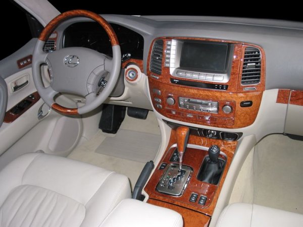 «Антисмекалка» владельца внедорожника Lexus LX 470