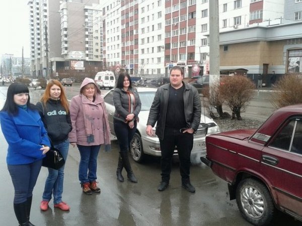 Жители Барнаула скинулись на покупку машины для пенсионеров