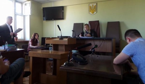 Скандальная СМС-переписка стала поводом увольнения трех киевских прокуроров