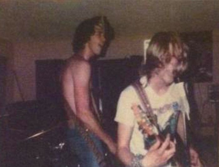 В сети появились неизвестные доселе снимки с первого концерта группы Nirvana