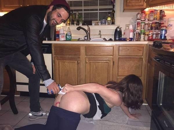 ����������