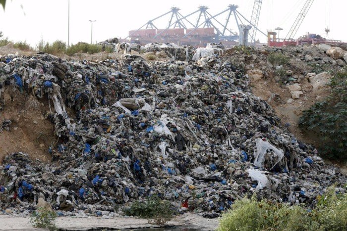 В Бейруте ищут пути выхода из мусорного кризиса