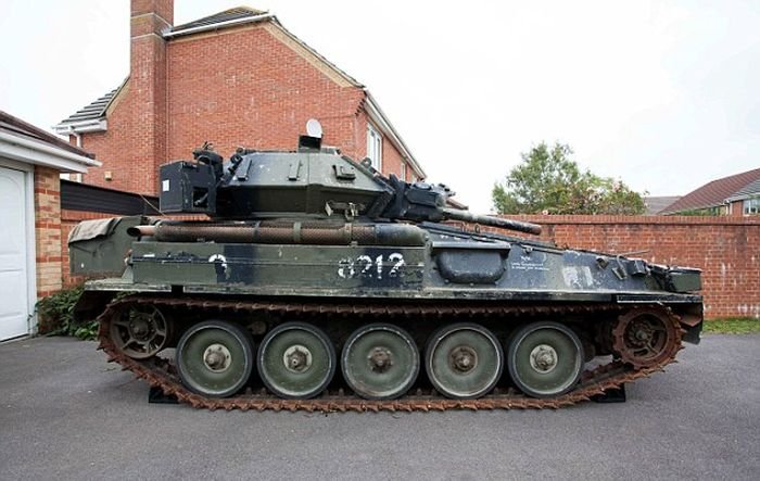 Британский инженер купил танк через интернет-аукцион
