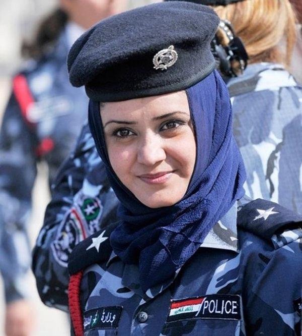 Женщины-полицейские из разных стран мира