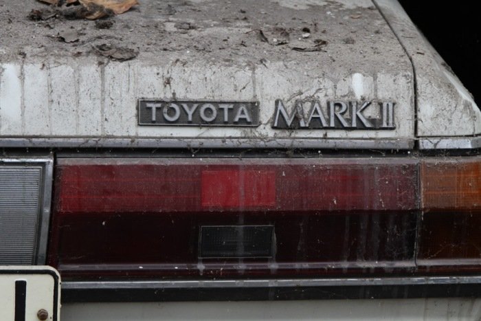    Toyota Mark II  20   