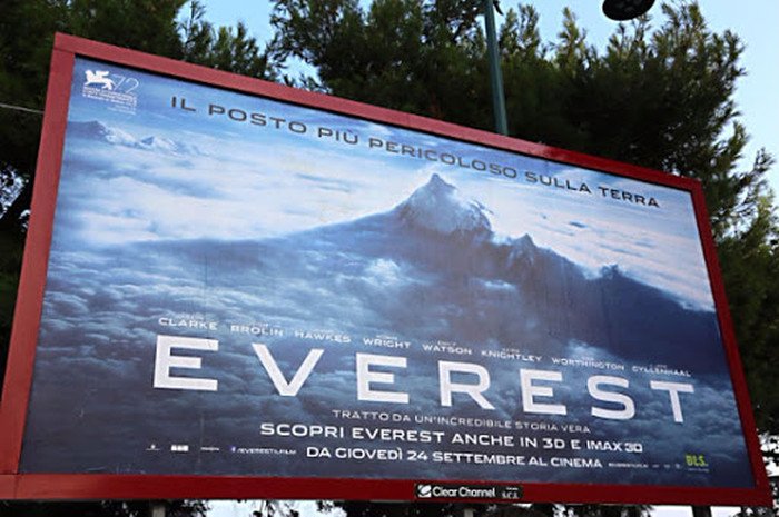 На афише голливудского фильма «Эверест» оказалось фото пика Чапаева, сделанное священнослужителем из Алматы