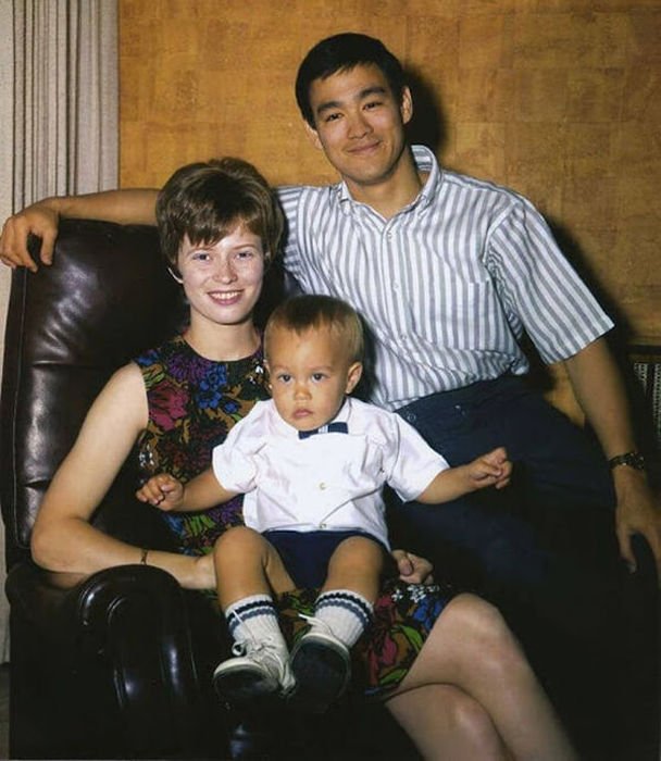 Фотографии из семейного архива Брюса Ли