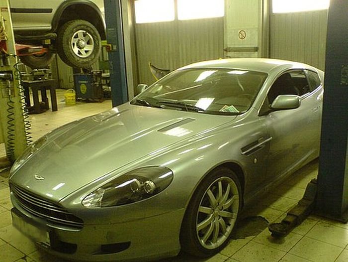    Aston Martin,   