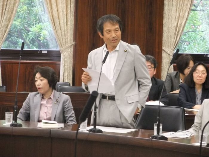 Японский депутат спровоцировал громкий скандал, сказав, что в жилах Обамы «течет кровь рабов»