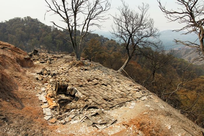  Последствия лесных пожаров в Калифорнии