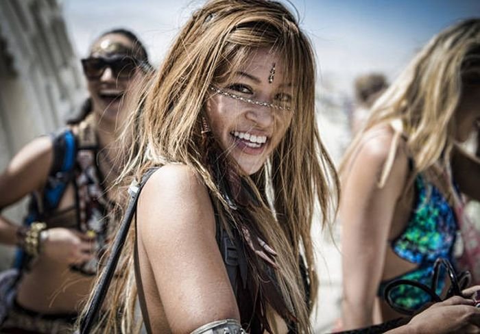 Девушки с фестиваля Burning Man (50 фото)
