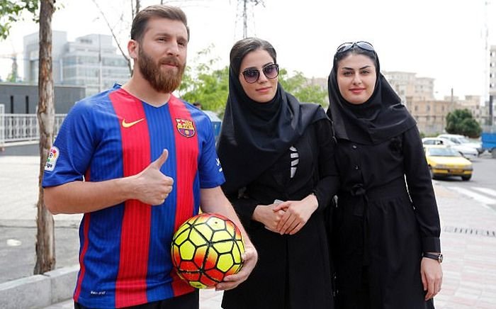Иранский двойник футболиста Лионеля Месси задержан за нарушение общественного порядка (7 фото)