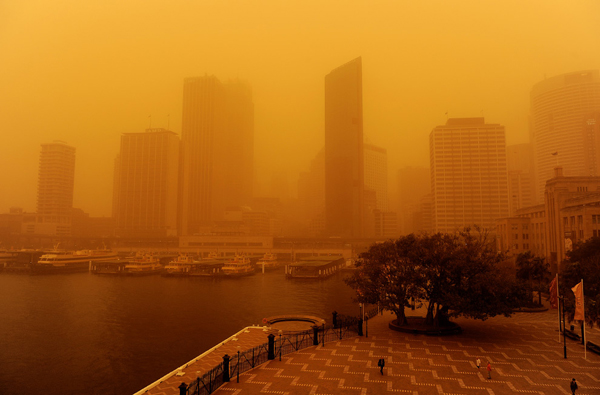 Пыльная буря в Австралии 