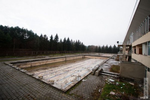 Плавательный бассейн в Кисловодске