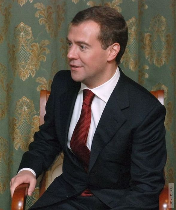 Веселый Медведев