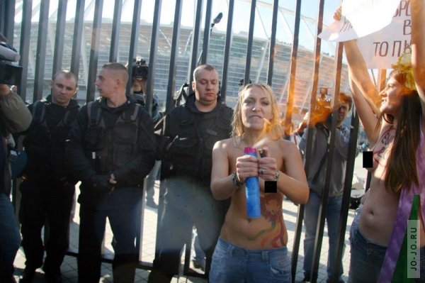 Протесты FEMEN против Евро-2012