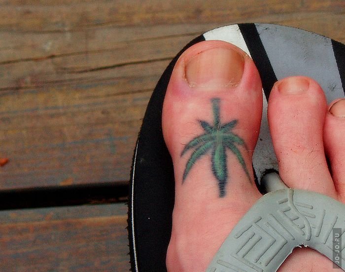 Татуировки с коноплею на пальце что чистит организм от марихуаны