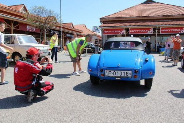 Слет любителей ретро-автомобилей в Будапеште