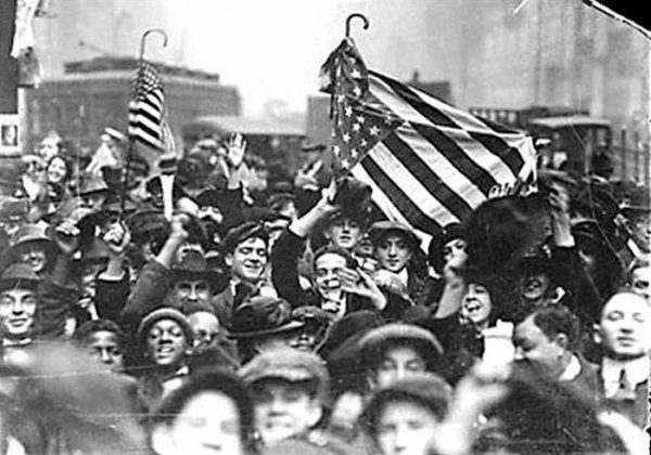 Архивные снимки в день окончания Первой Мировой Войны