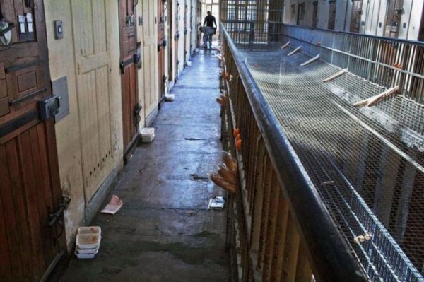 Тюрьма в Марселе является одной из худших в Европе