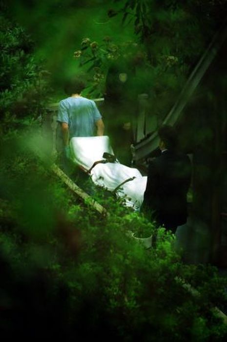Фотографии, сделанные на месте убийства Курта Кобейна