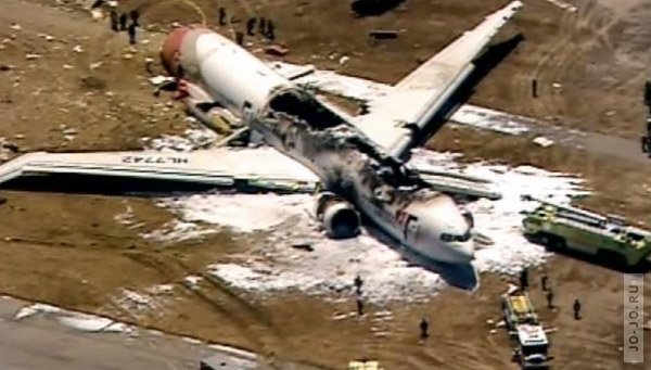 В международном аэропорту Сан-Франциско разбился самолет Boing-777