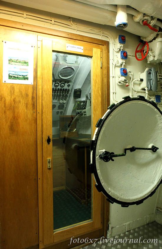 Внутри подводной лодки U-995