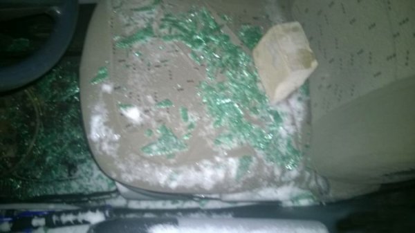 Парень из Подмосковье выследил вандала, разбившего стекло в машине
