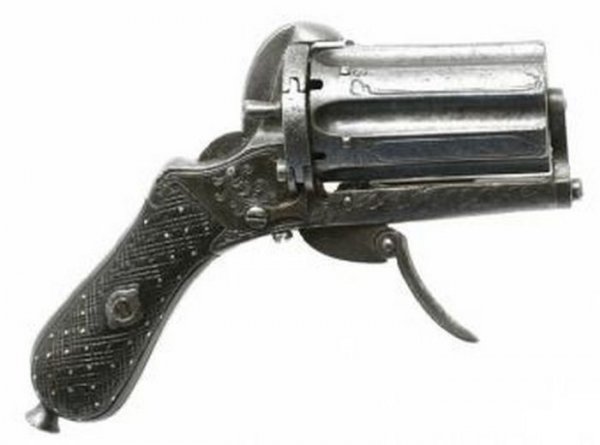 Шпилечный револьвер - средство самозащиты середины 19 века
