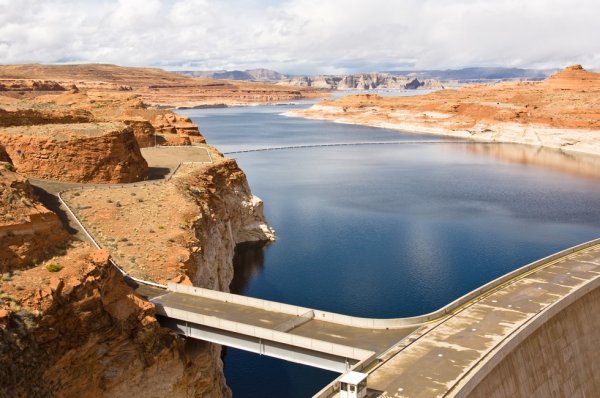 Водохранилище Пауэлл: сказочные пейзажи затопленных каньонов