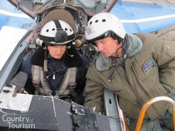 45-минутный полет на истребителе МИГ-29 за 650 тысяч рублей