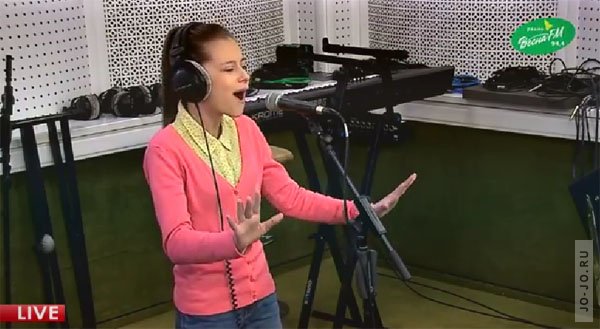 13 летняя девочка перепела певицу Iowa 'Улыбайся'