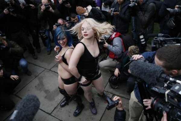 В Лондоне прошла акция протеста против законов о запрете порно