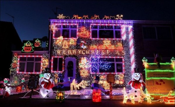 Рождественская сказка на одной из улиц Великобритании