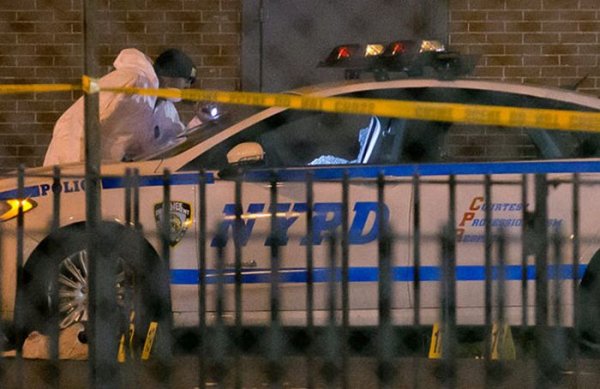 В Нью-Йорке из-за мести были убиты двое полицейских